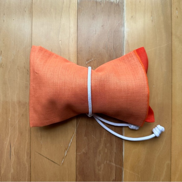 (2 for $30) Sulwhasoo traditional Korean gift wrap - Picture 4 of 8